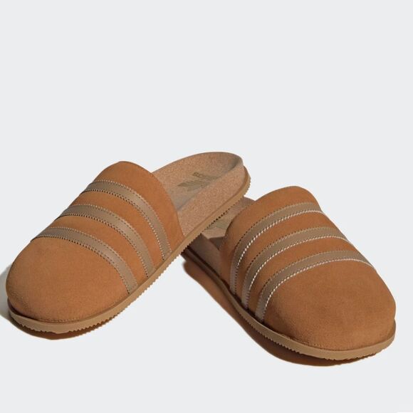 adidas Women’s Slide Sandals in Tan/Gold - Picture 14 of 14